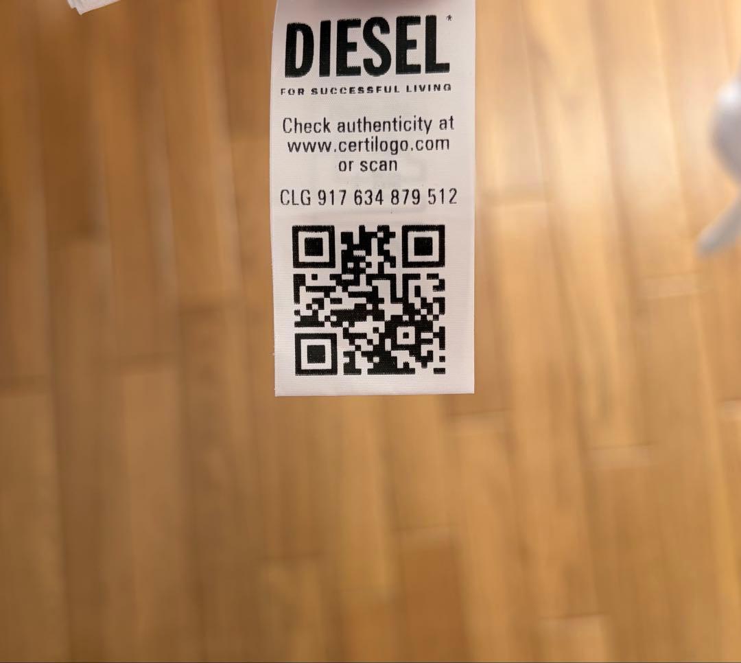 DIESEL ホワイト 長袖 Tシャツ