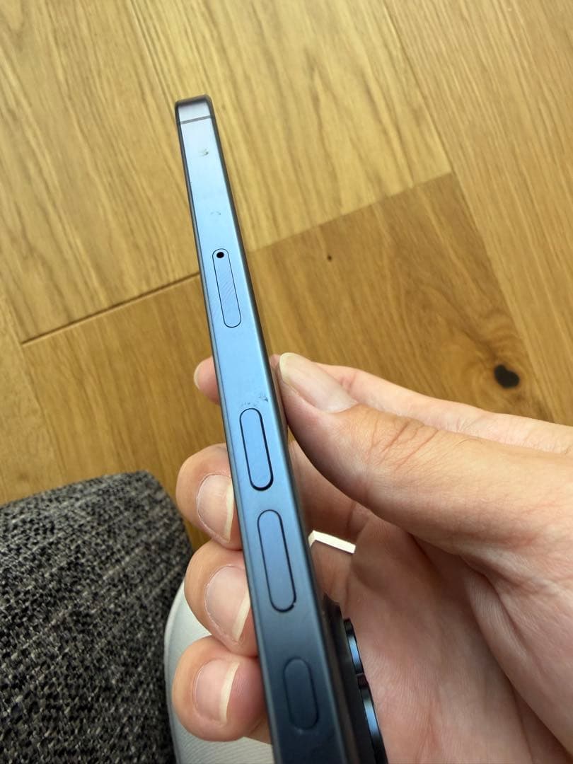 iPhone 15 pro ブルーチタニウム　128GB【中古美品】