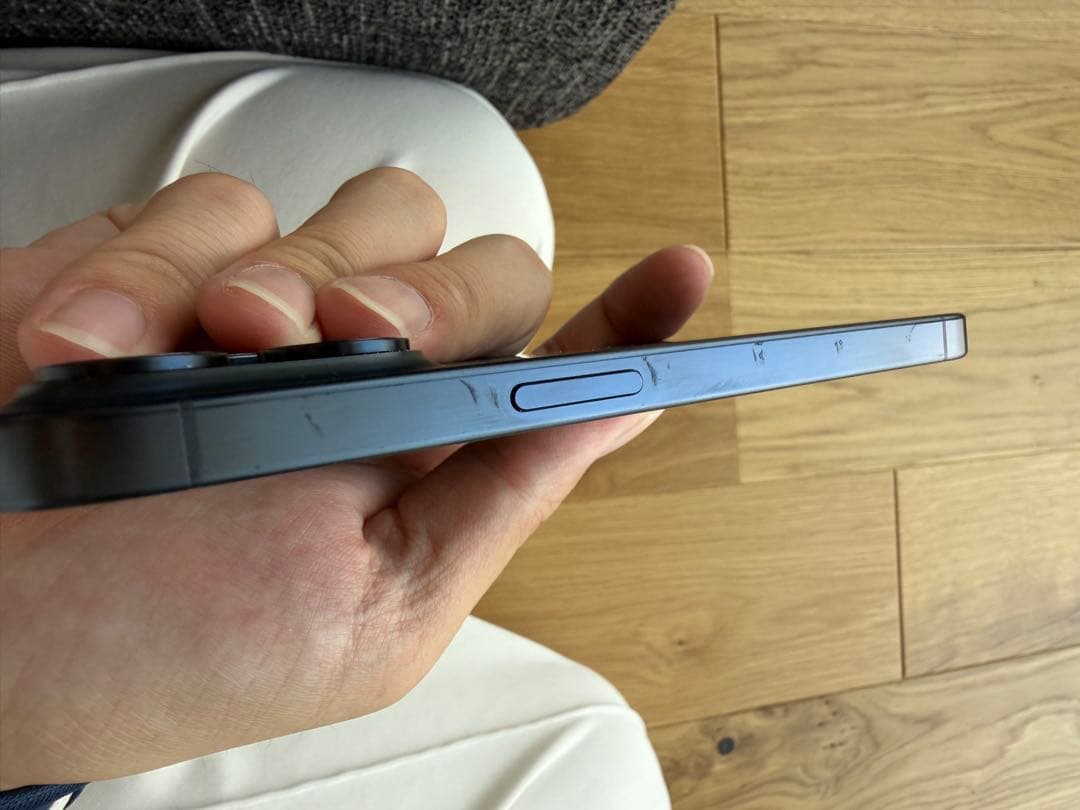 iPhone 15 pro ブルーチタニウム　128GB【中古美品】