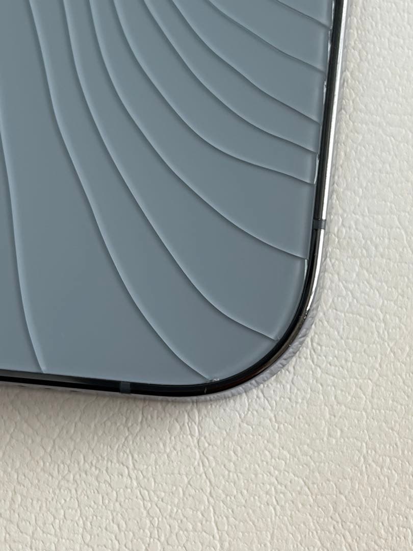 【画面美品　ケース付】iPhone 13 Pro 125GB 背面ひび割れ