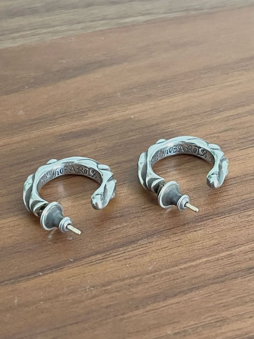クロムハーツ　ピアス　フープスクロール