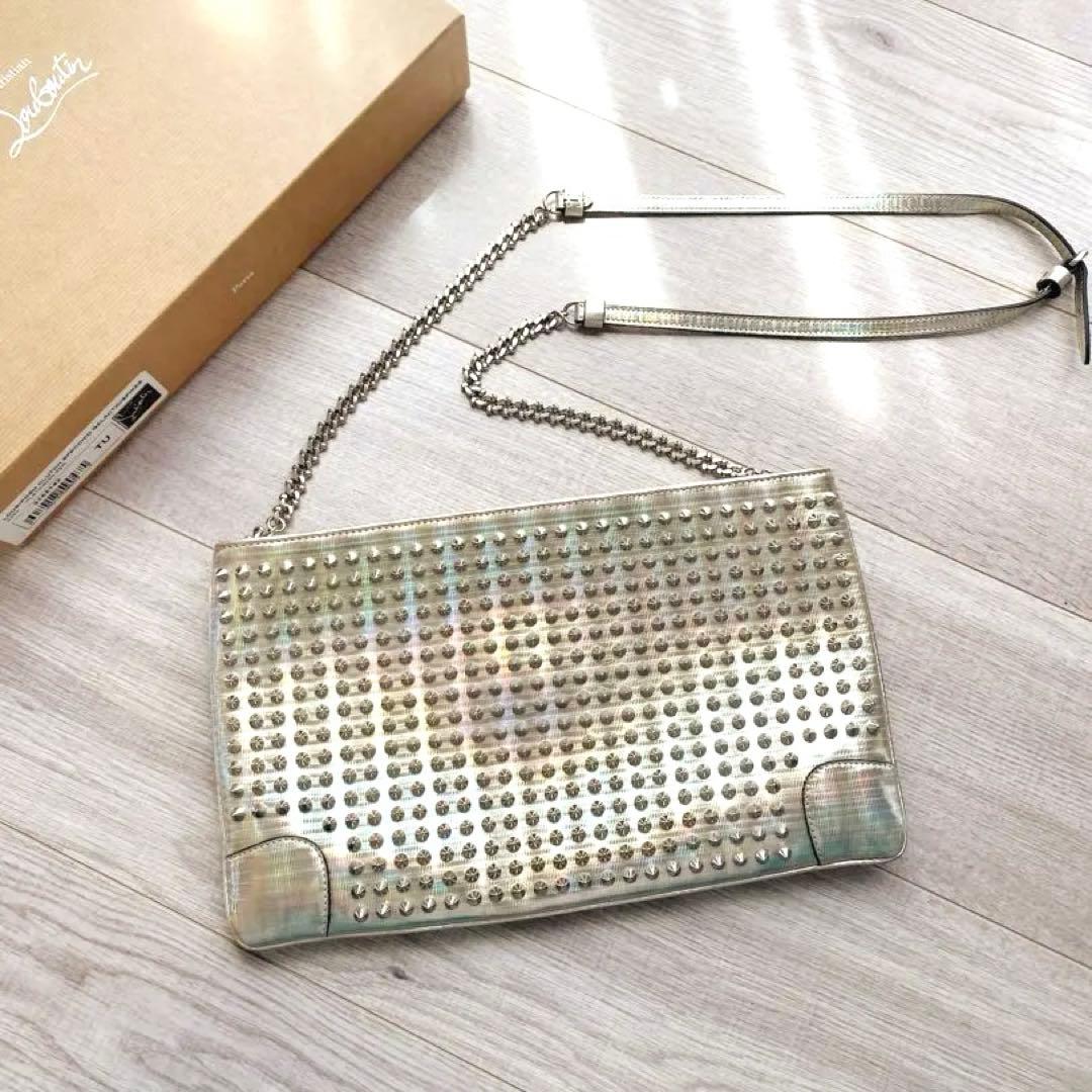 ルブタン　クラッチバッグ