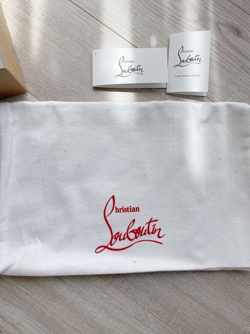 ルブタン　クラッチバッグ