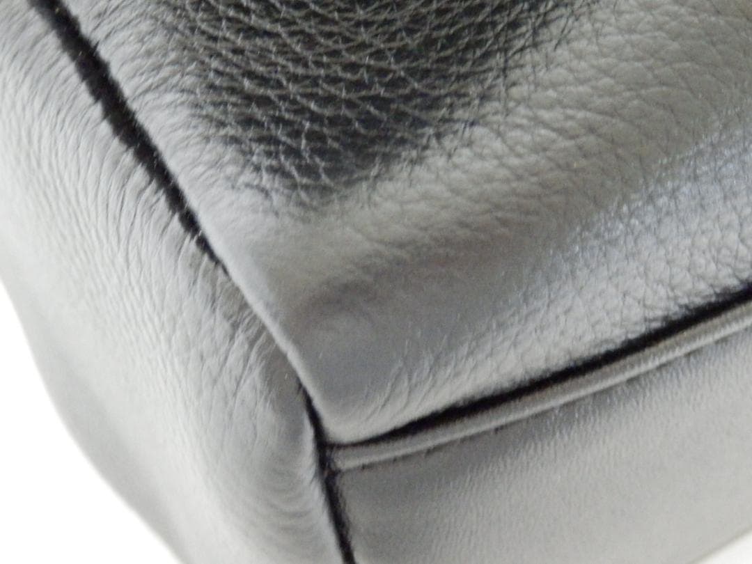 MH393 BEARDSLEY 2way レザーボディバッグ ブラック