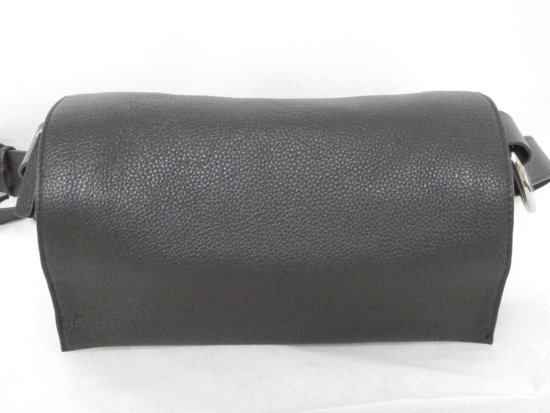 MH393 BEARDSLEY 2way レザーボディバッグ ブラック