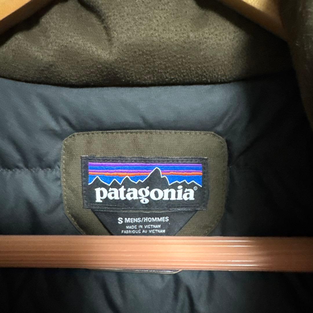 patagonia フード付きダウンジャケット ダークブラウン