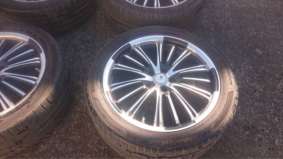 19インチ ホイールタイヤセット 商品引き取りの場合15000円にてご対応可能