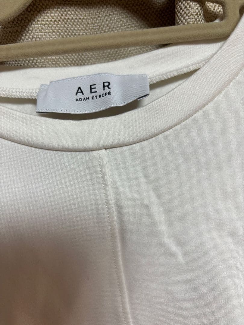 アダムエロペ　フリルペプラムロングスリーブカットソー