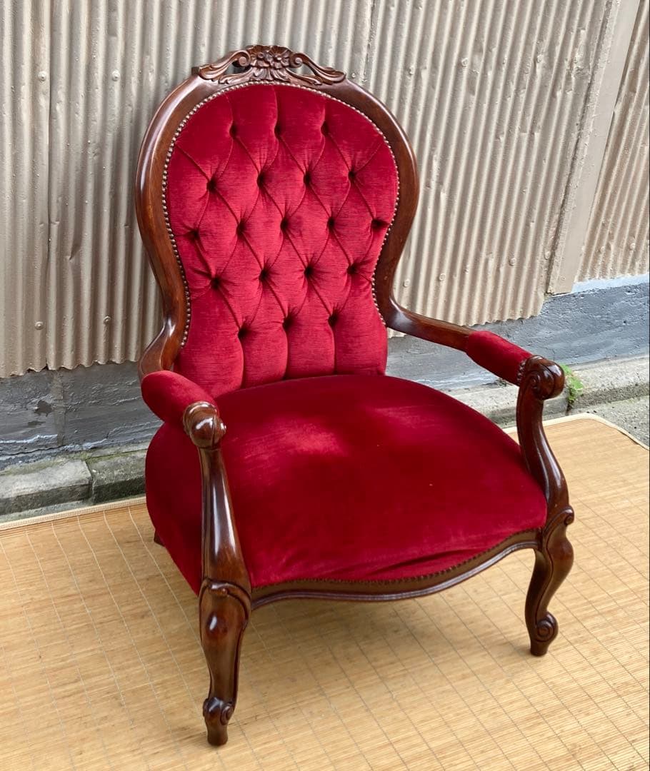 アンティーク調ソファ