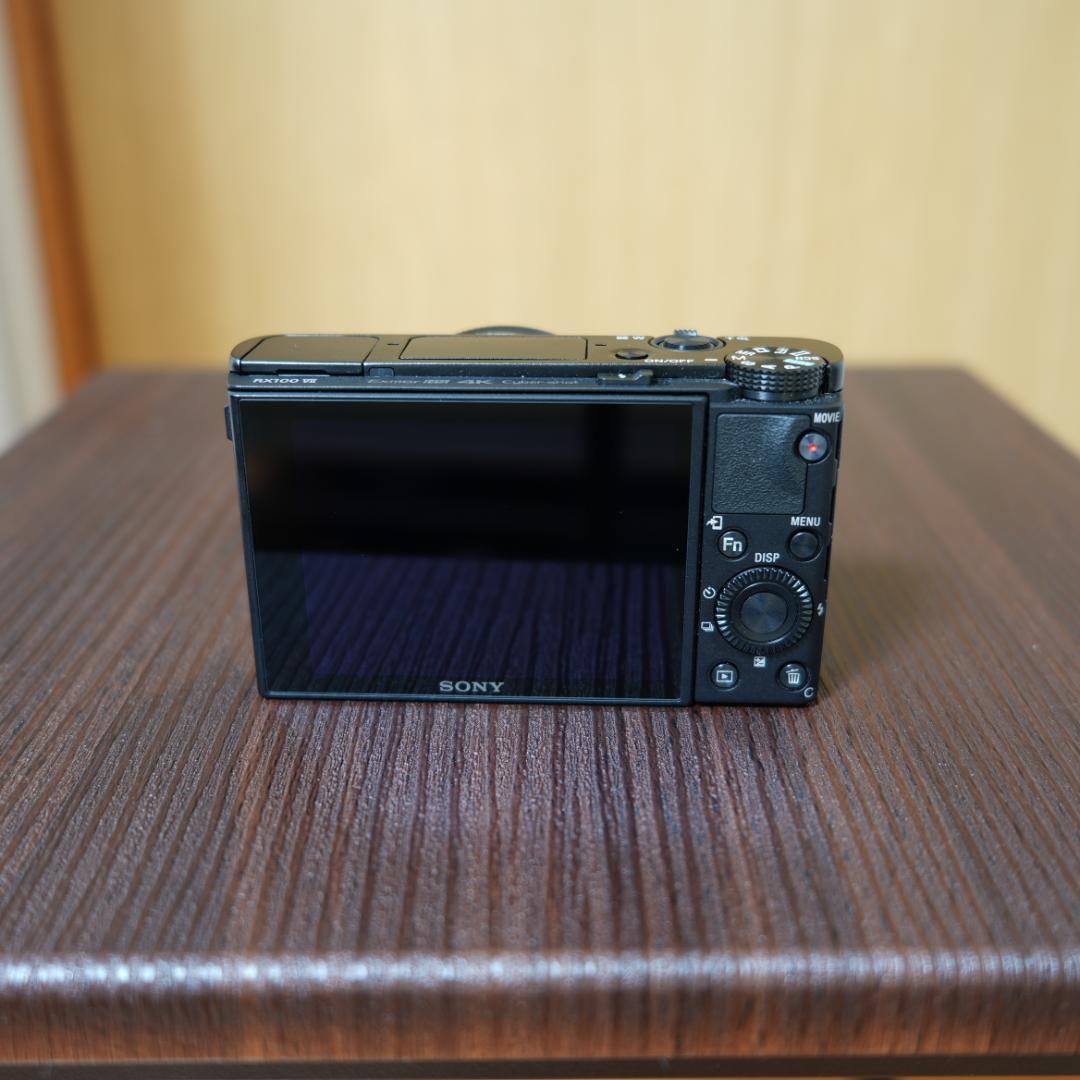 SONY サイバーショット DSC-RX100M7