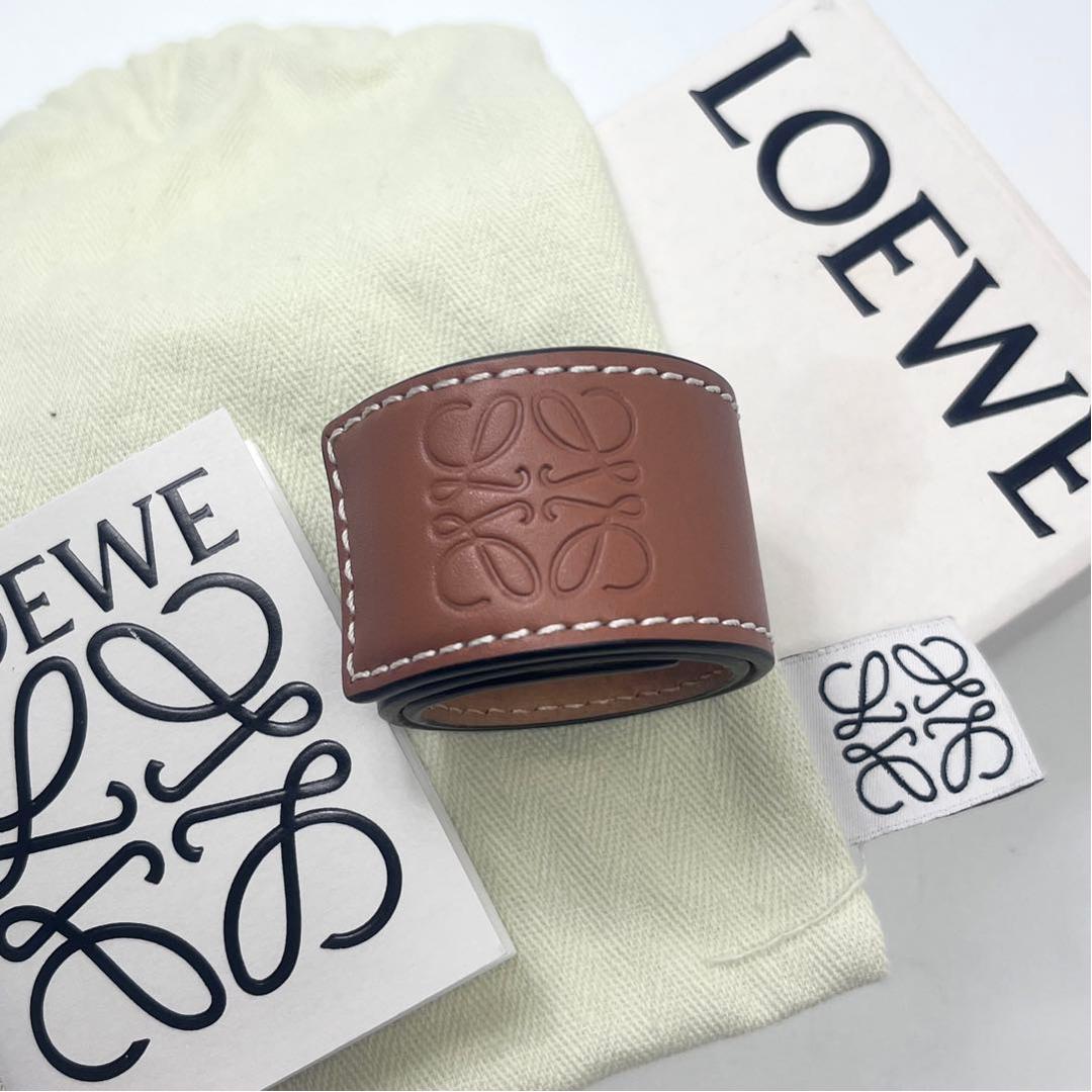 LOEWE ロエベ アナグラム スラップ バングル ブレスレット ブラウン