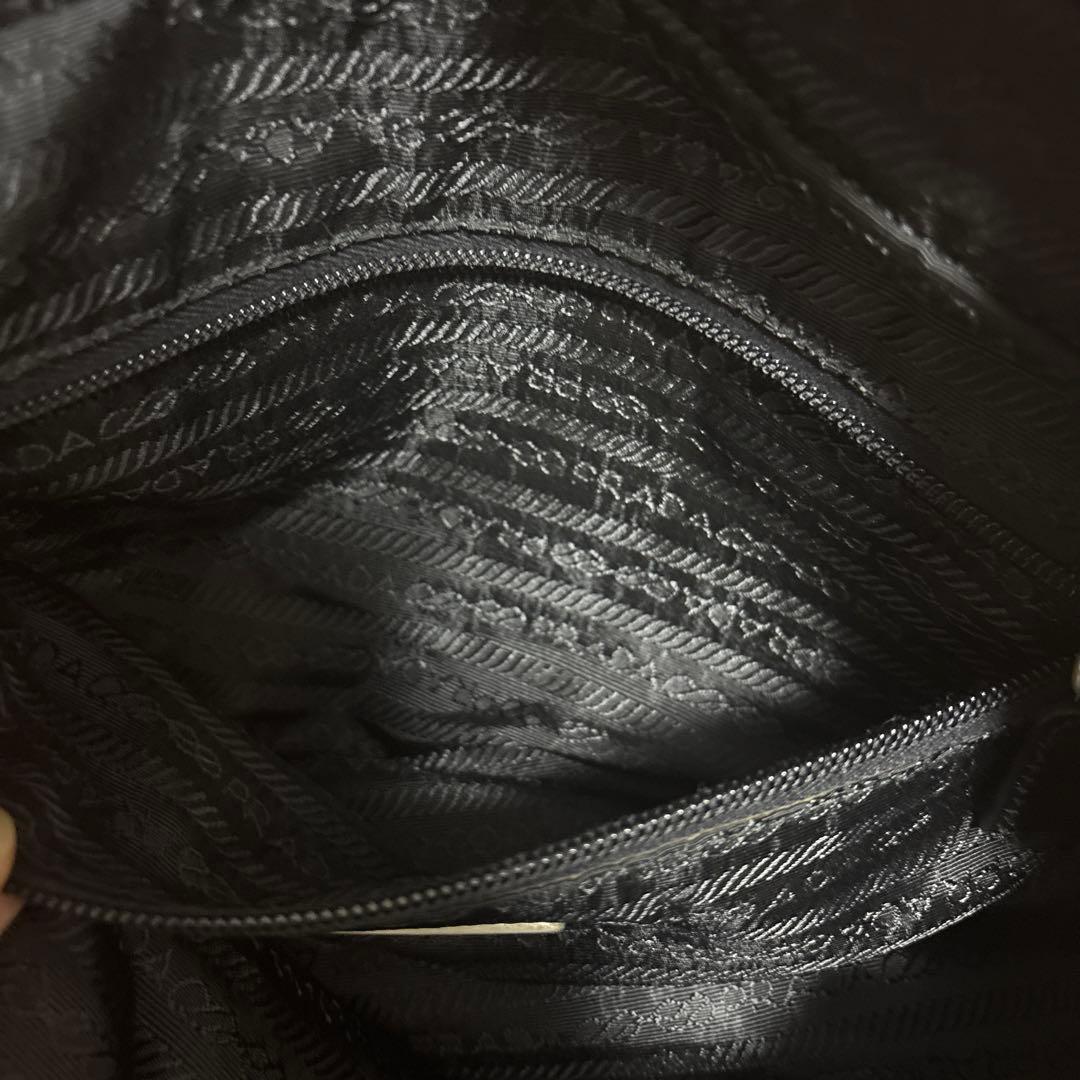 V*e様 PRADA ブラック ハンドバッグ