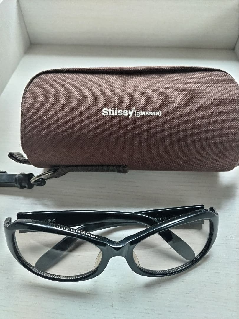 Stussy Victor ブラックサングラス ケース付き