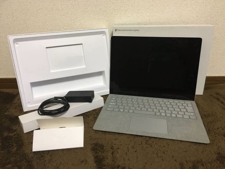 [値下げしました❗️]マイクロソフト Surface Laptop