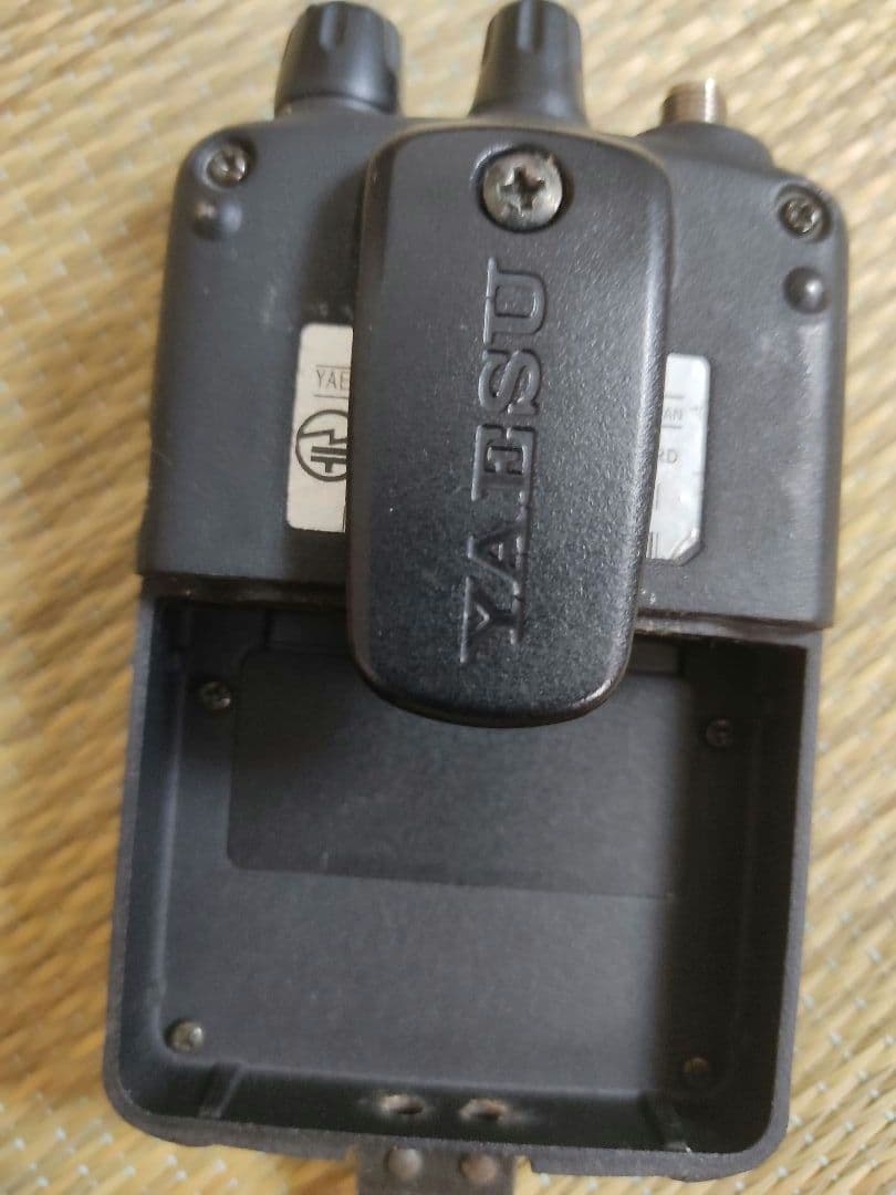 YAESU VX-5 FMトランシーバー