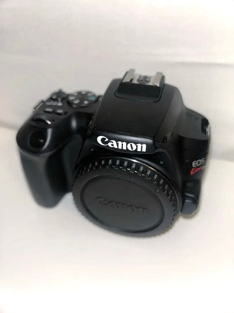 Canon kiss x10 ☆手ぶれ補正レンズ付 ☆Wi-Fi☆一眼レフカメラ