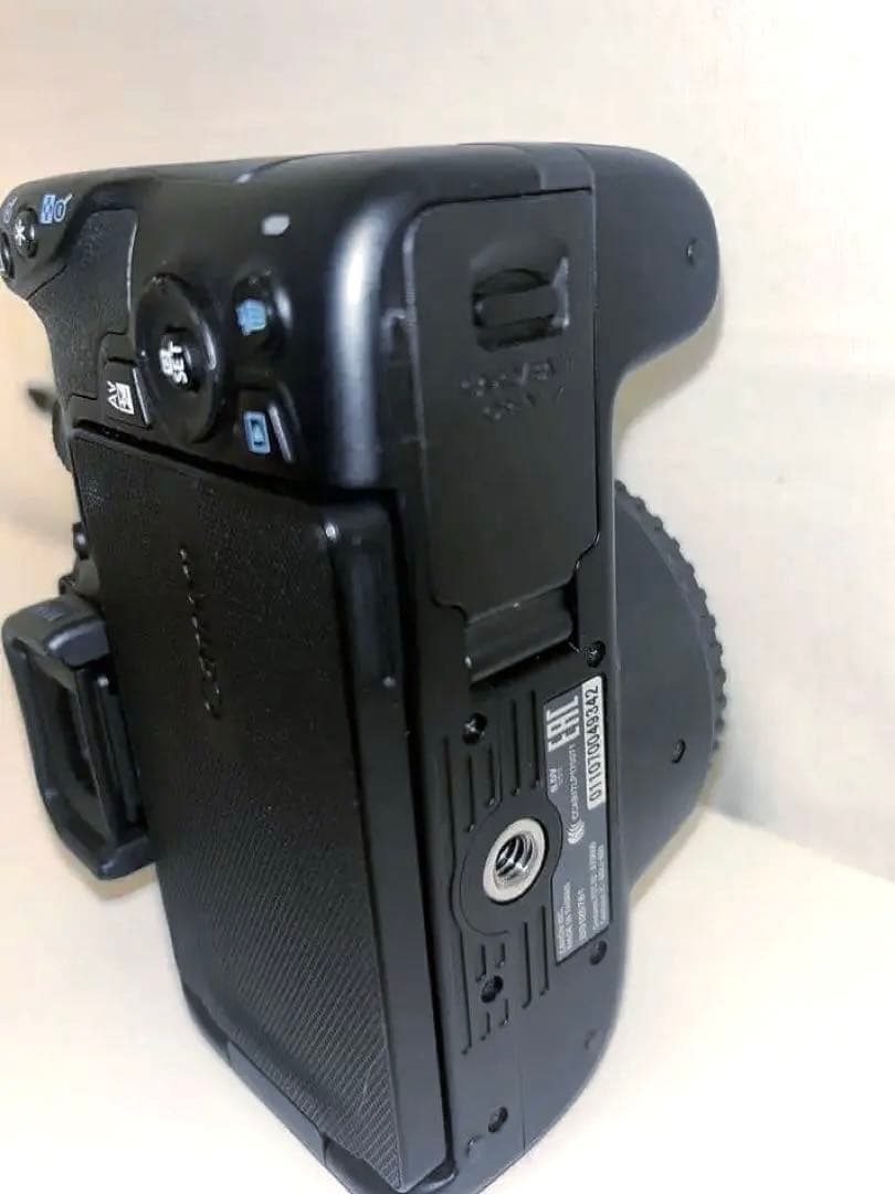 Canon kiss x10 ☆手ぶれ補正レンズ付 ☆Wi-Fi☆一眼レフカメラ