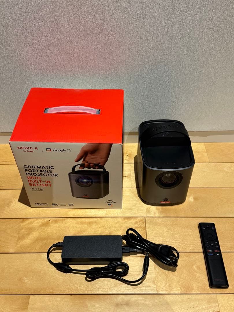 美品！Anker Nebula Mars 3 Airプロジェクター