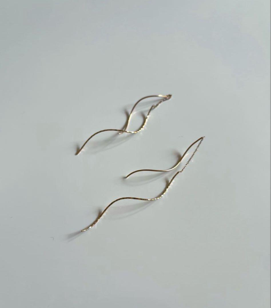 ココシュニックポリッシュミラーカットチェーンピアス片耳¥81400ヒロタカete