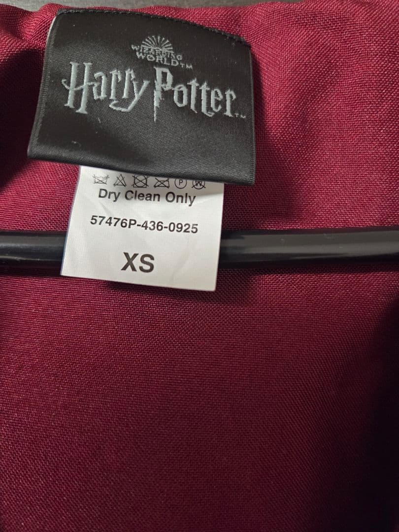 新品、未使用品　ハリー・ポッター　グリフィンドール　ローブ　XS