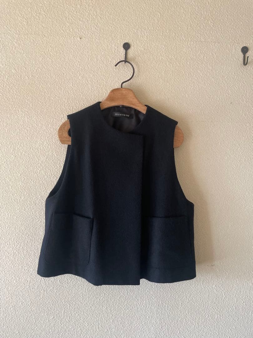 mizuiroindポケット付きクルーネックベスト　黒