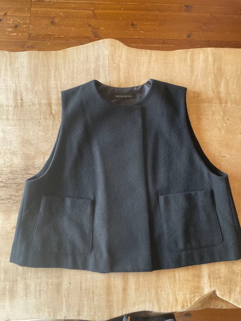 mizuiroindポケット付きクルーネックベスト　黒