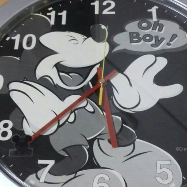 ミッキーの掛け時計