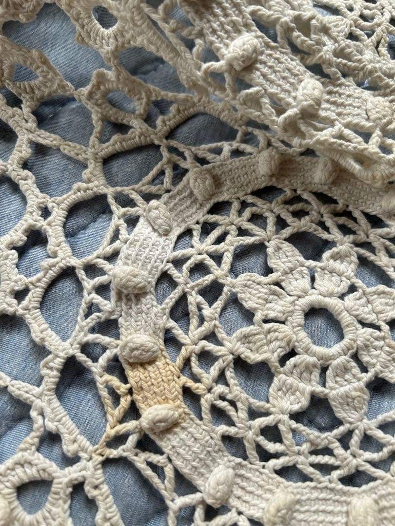 LEO　　　☆フランスアンティーク　フリンジ付きレースカバー☆