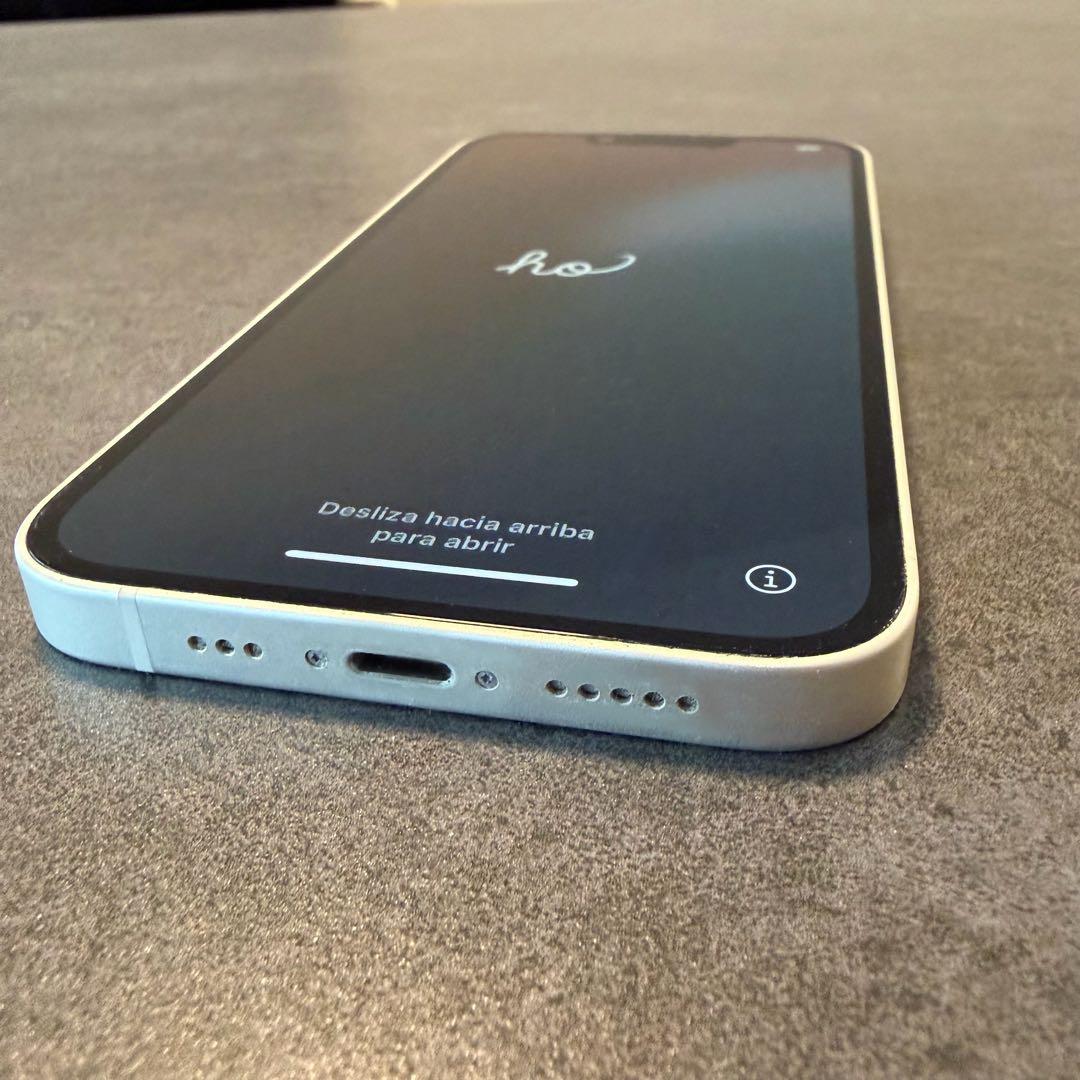 iPhone14 256GB ホワイト 背面割れあり 動作良好