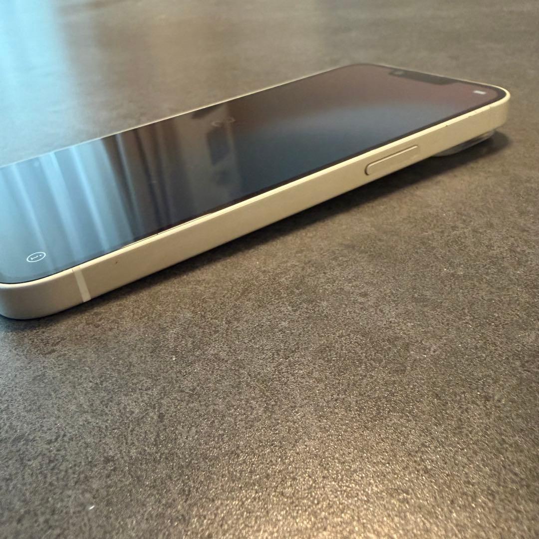 iPhone14 256GB ホワイト 背面割れあり 動作良好