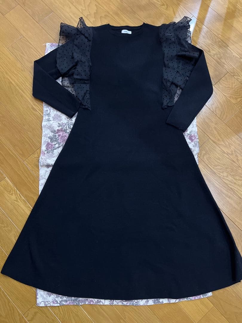 オブリ obli ドットチュールニットワンピース