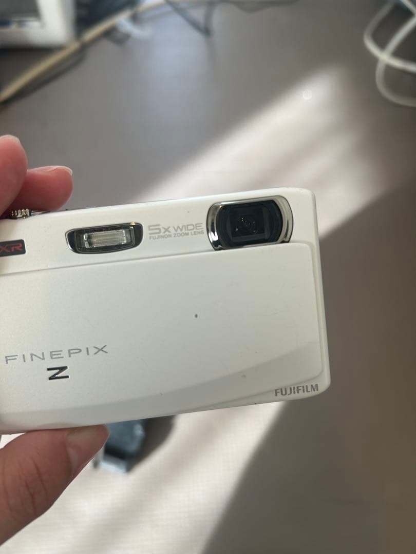 FUJIFILM FINEPIX Z900EXR デジタルカメラ　本体