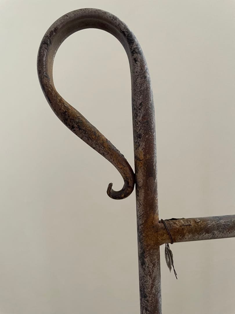 折りたたみハンガー　シャビー　レトロ　古道具 サビ　汚れあり