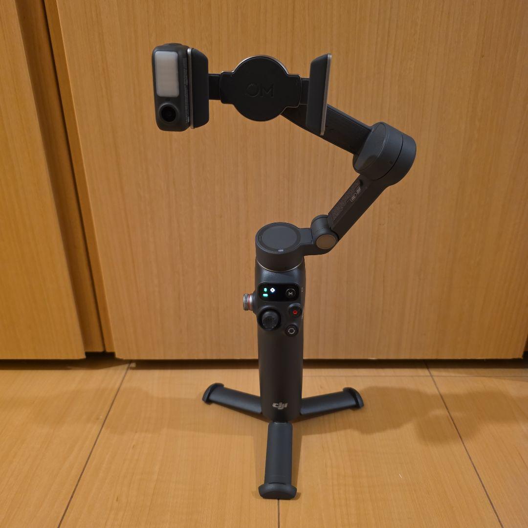 【ほぼ未使用】DJI Osmo Mobile 8 スマートフォンスタビライザー