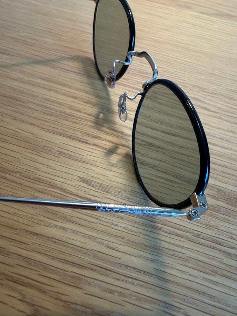 EYEVAN Jonathan サングラス シルバー / ブラック ユニセックス