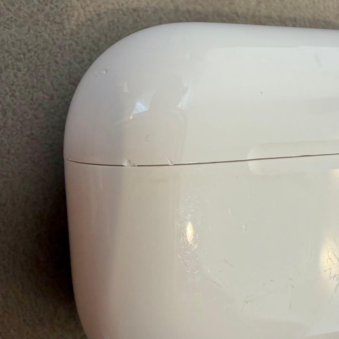 Apple AirPods Pro 第2世代 Lightning充電ケース付き