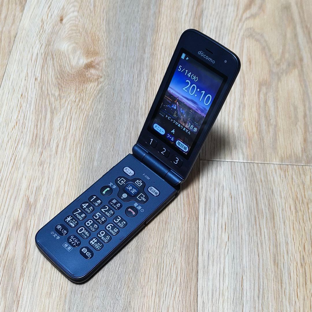 SIMフリー 富士通 らくらくホン F-01M ネイビー 新品バッテリー