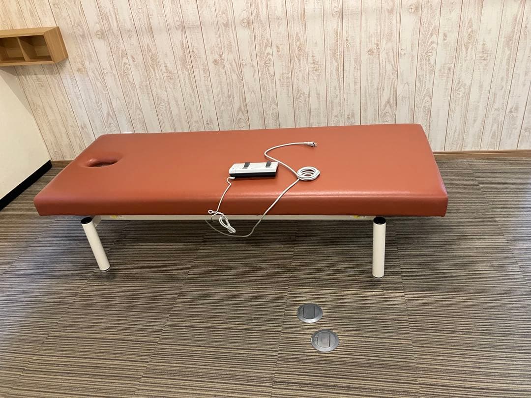 高田電動ベッドレザーライトブラウン180×70×45〜83新品クッション付き