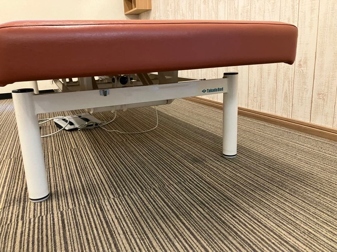高田電動ベッドレザーライトブラウン180×70×45〜83新品クッション付き