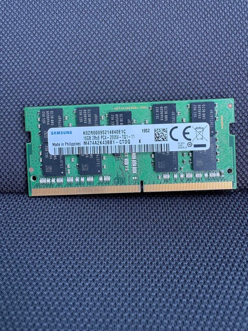Samsung DDR4 16GB 一枚