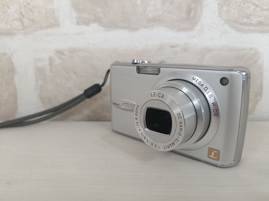 【美品♪】Panasonic DMC-FX01 デジタルカメラ　動作確認済み