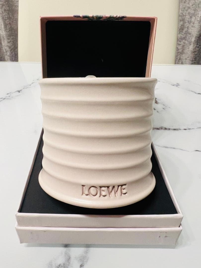 【新品】LOEWEハンモック　ろうそくキャンドル　アロマ　 セリーヌ　フェンディ
