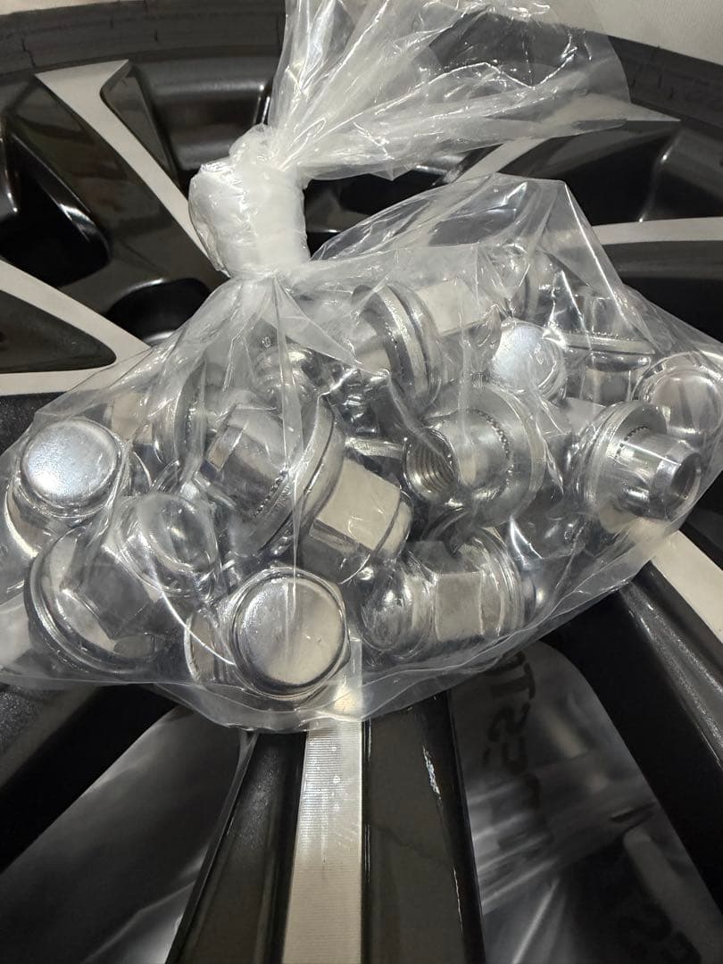 納車外しヴォクシー90 17インチ ホイールセット