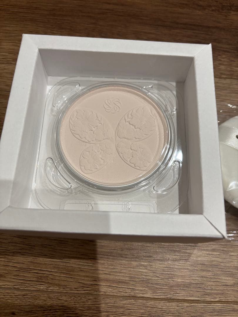 コスメデコルテ　ワンダース　コレクション　フェイスパウダーXV　2025年