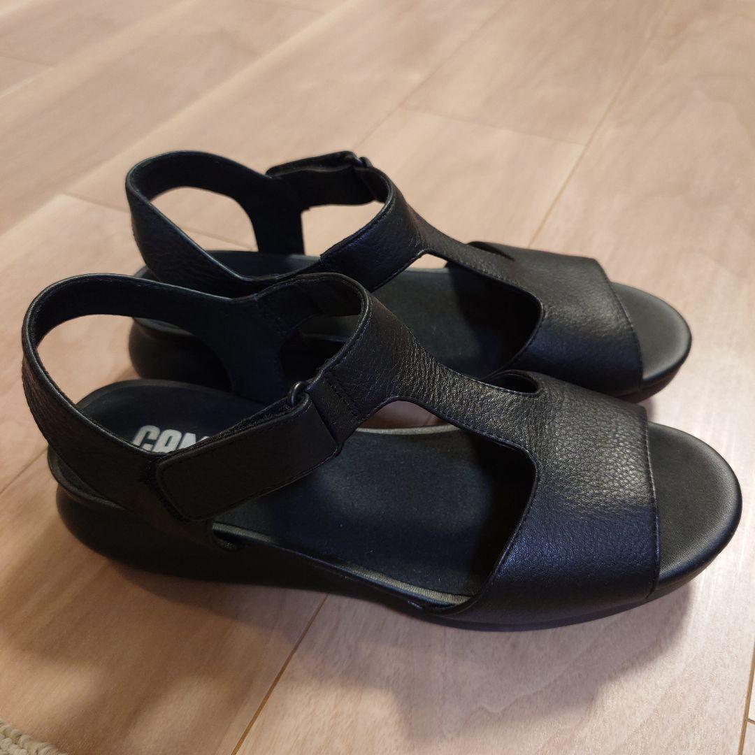 CAMPER ブラック サンダル オープントゥ