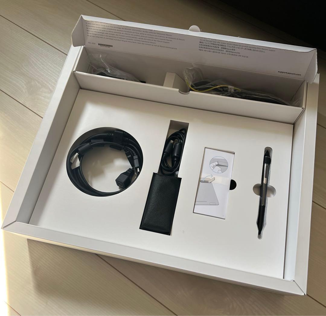 Wacom Cintiq 16 FHD ブラック DTK1660K1D