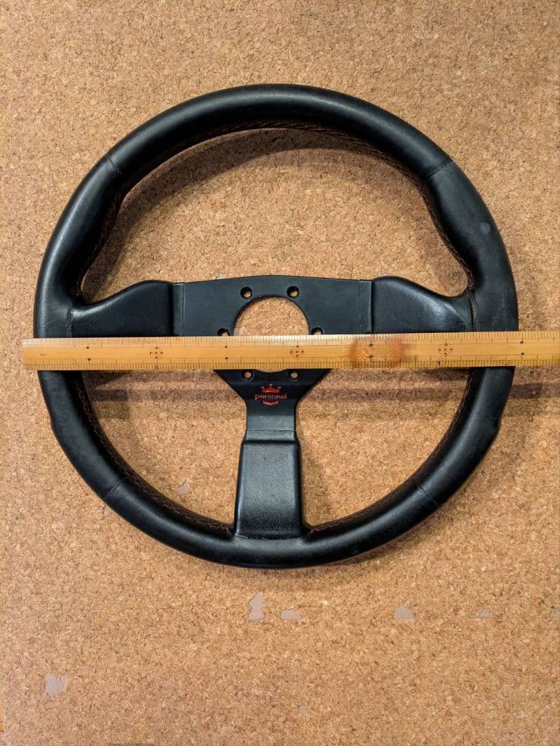 パーソナル　ステアリング　ホーンボタン付き