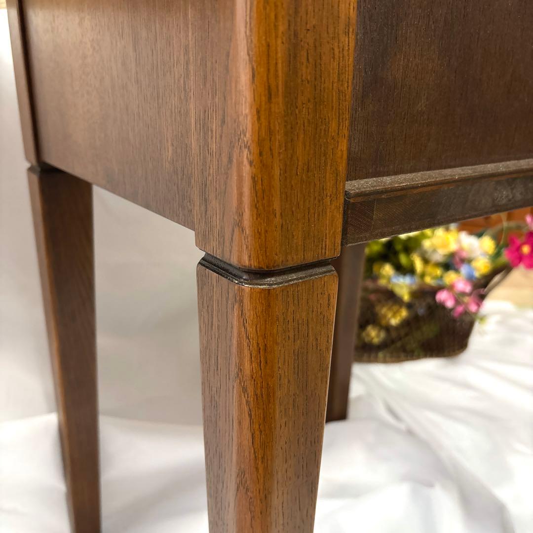 イタリアGiglio社　マホガニー木製サイドテーブル ガラス天板　2つ引き出し