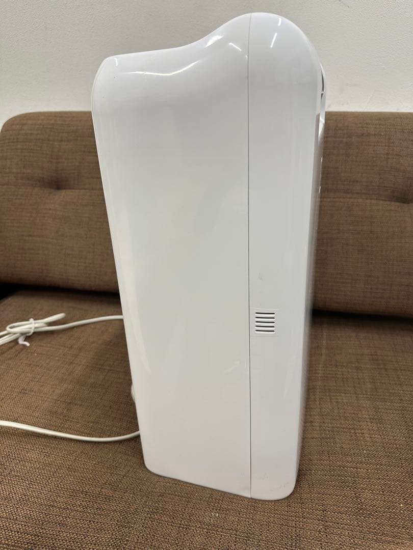 ⑧ 三菱　衣類乾燥除湿機 SARARI MJ-M100RX 2020年製