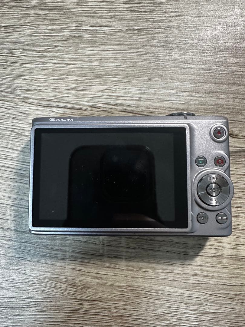 美品　Casio EXFILM EX-Z200 付属品完備　バッテリー2つ